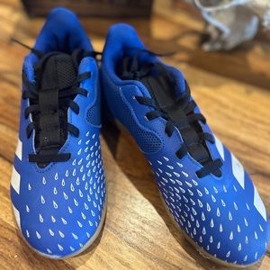 ADIDAS Predators